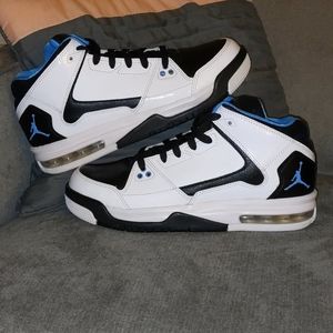 Youth Jordan flight sneakers